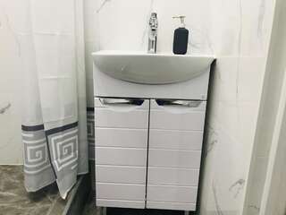 Отели типа «постель и завтрак» Gagarin Park Halal Apartments Алматы Одноместный номер с душем-6