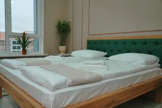 Отели типа «постель и завтрак» Gagarin Park Halal Apartments Алматы Двухместный номер с 1 кроватью и собственной ванной комнатой-36