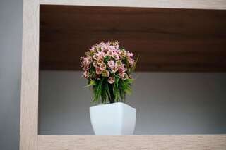 Отели типа «постель и завтрак» Gagarin Park Halal Apartments Алматы Двухместный номер с 1 кроватью и собственной ванной комнатой-65